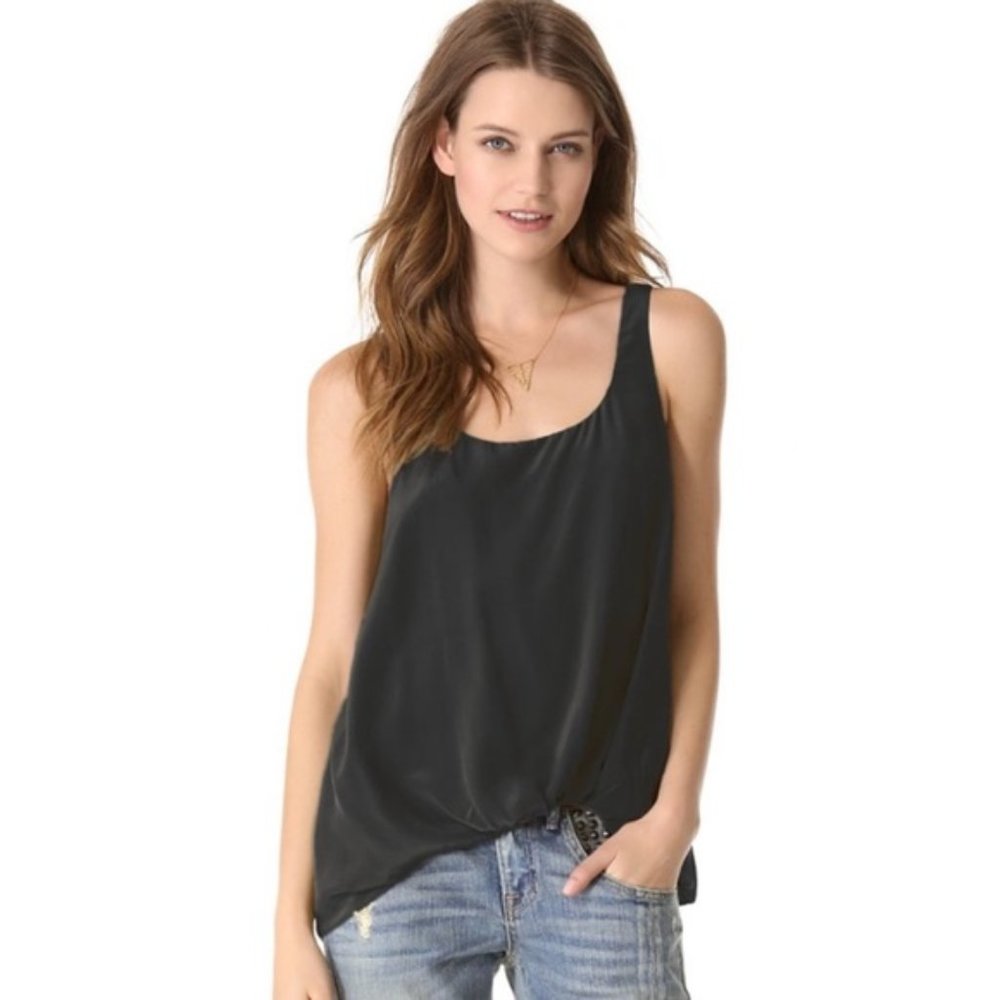 Elizabeth and James Top